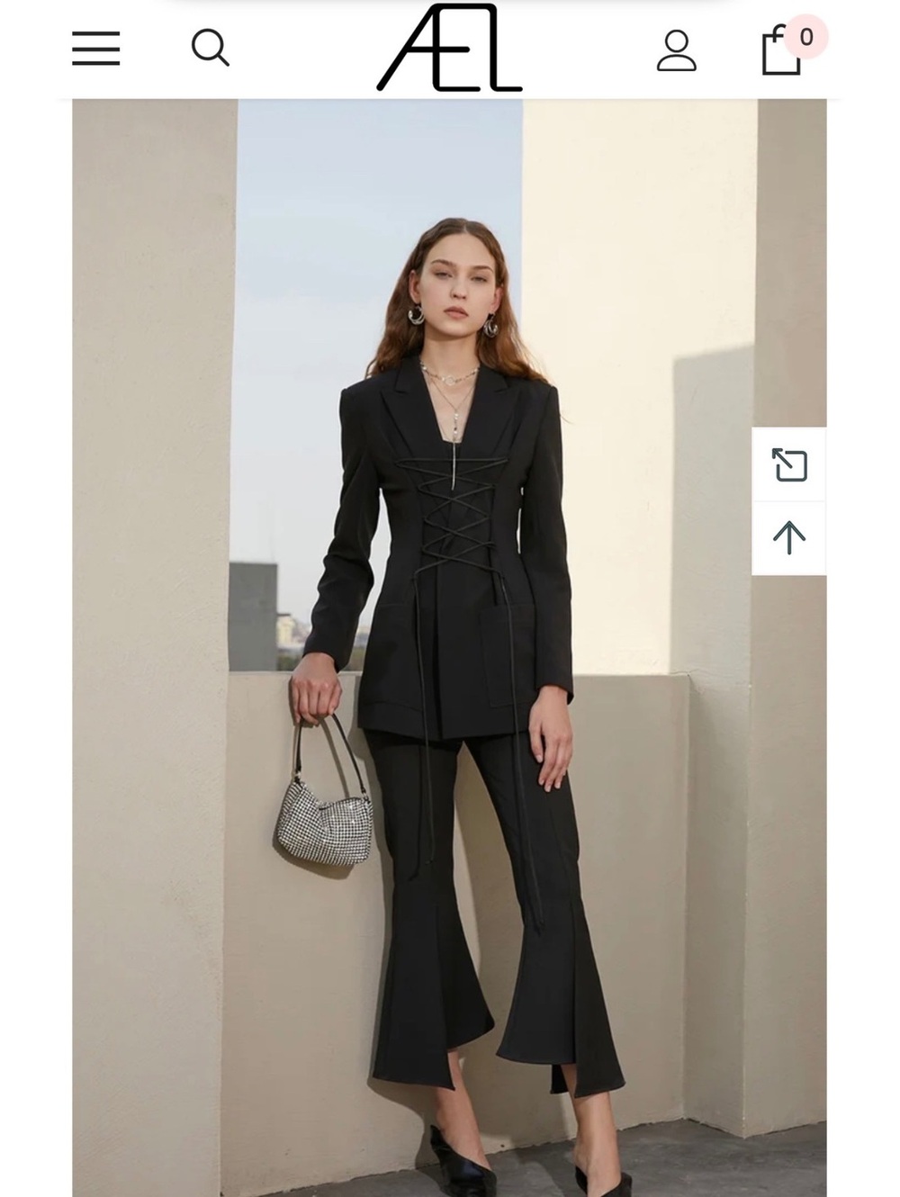 AmyEnjoyLife black asymmetrical slit flare trousers - L